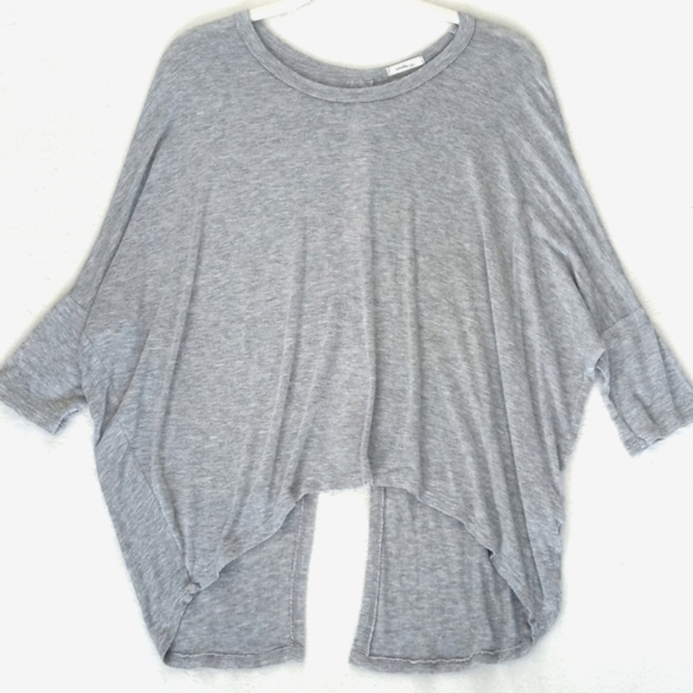 Lovely 153 Women’s Grey Rayon 3/4 Sleeve High Low Cut Out Back Top M